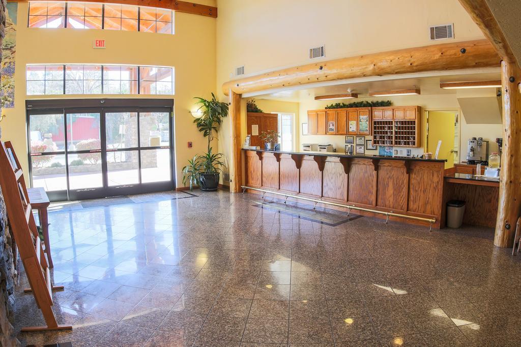 Murphys Suites Экстерьер фото